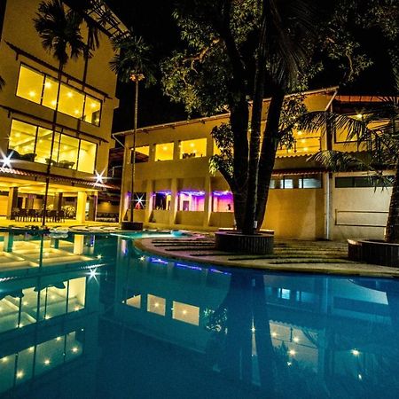 Отель Amansaraa Bhide Retreat Kihim Экстерьер фото